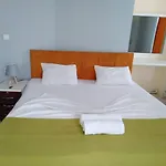 Daisy Hotel